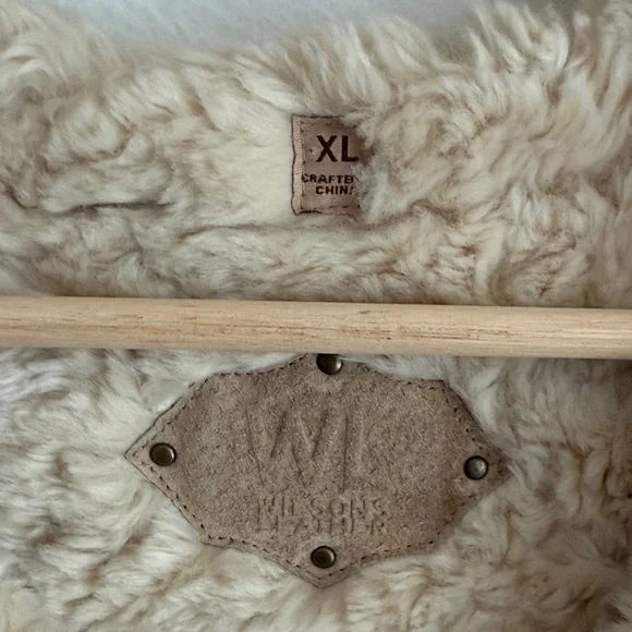 Wilsons Leather Brown Shearling Vest - Picture 2 of 8